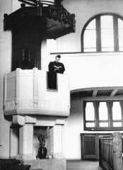 historické foto interiéru kostela