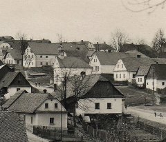 výřez z předchozího snímku s detailem kaple