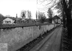 historické foto kaple (v pozadí)