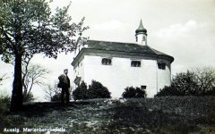 dobová pohlednice s kaplí