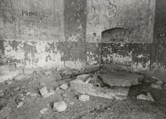 interiér kaple před demolicí