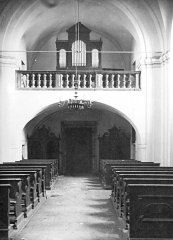 historické foto interiéru kostela