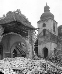 bourání kostela