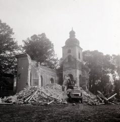 bourání kostela