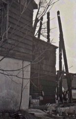 zbytky původního kostela po požáru