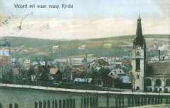 dobová pohlednice města s kostelem
