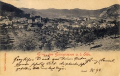 dobová pohlednice vsi s kaplí (kaple vlevo od středu)