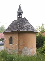 pohled zezadu zprava
