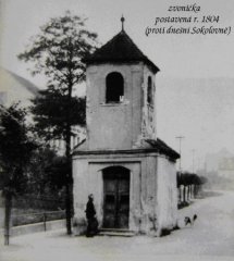 původní zvonička nahrazená v roce 1924 kaplí