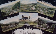 historická pohlednice Moravského Karlova s kaplí na středovém obrázku