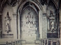 historické foto interiéru kostela - oltář