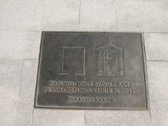pamětní deska o kapli