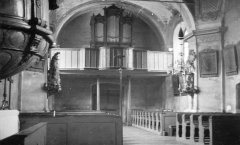 historické foto interiéru kostela - kruchta