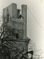 rozebírání věže
