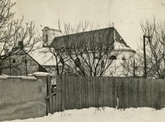 snímání střešní krytiny, věž kostela již bez zakončení