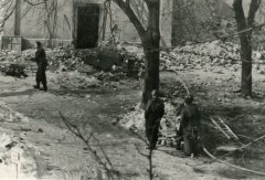 torzo kostela - průčelí