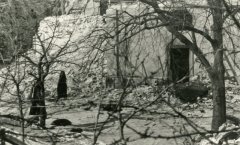 torzo kostela - průčelí