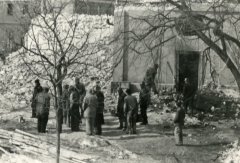 torzo kostela - průčelí