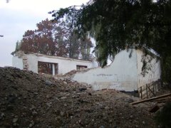 pohled zezadu zleva 
