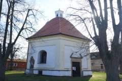 pohled zepředu zleva