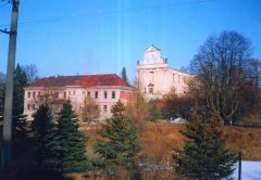 kostel po požáru
