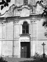 průčelí kostela