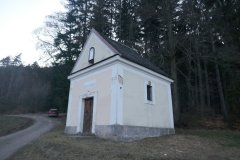 pohled zepředu zprava