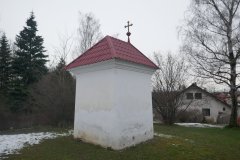 pohled zezadu zleva