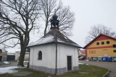 pohled zepředu zleva