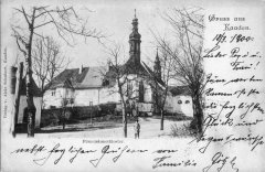 kostel na dobové pohlednici