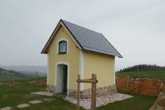 pohled zepředu zprava