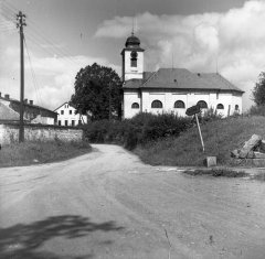starší foto kostela