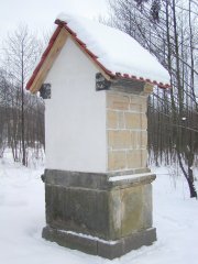 pohled zezadu zleva