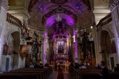 pohled do interiéru - koncert při příležitosti poutě na sv. Annu