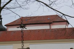 pohled zprava