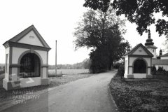 starší foto kaple (vpravo)