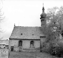 starší foto kostela