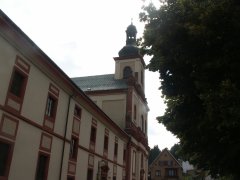 pohled zepředu zleva
