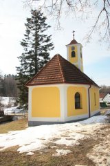 pohled zezadu zleva