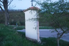 pohled zezadu zleva