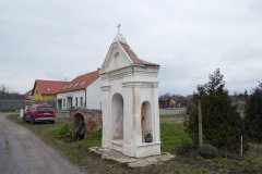 pohled zepředu zprava