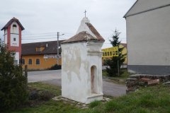 pohled zezadu zleva