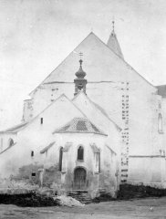 starší foto kostela a kaple