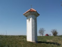 kaplička k silnici