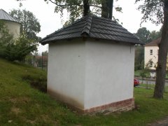 pohled zezadu zleva
