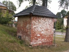 pohled zezadu zleva