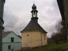 pohled zezadu zleva