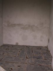 pohled do interiéru - podlaha