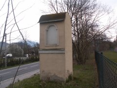 pohled zezadu zprava