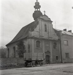 starší foto kostela